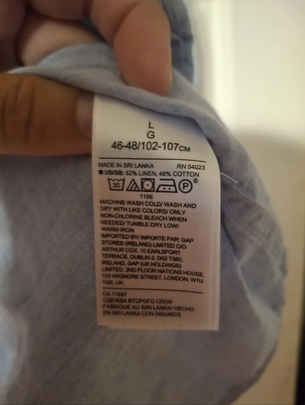 Banana Republic Men's Light Blue Casual Button-Down Shirt